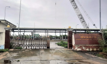 Bến cá 70 tỷ đồng 'trùm mền'