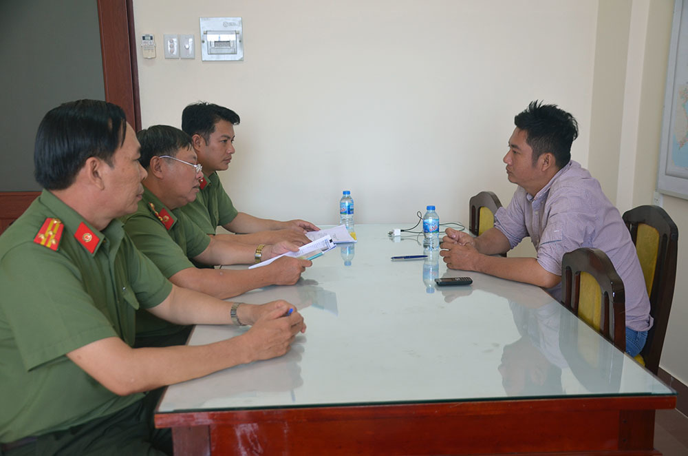 Công an làm việc với đối tượng kích động biểu tình chống Nhà nước