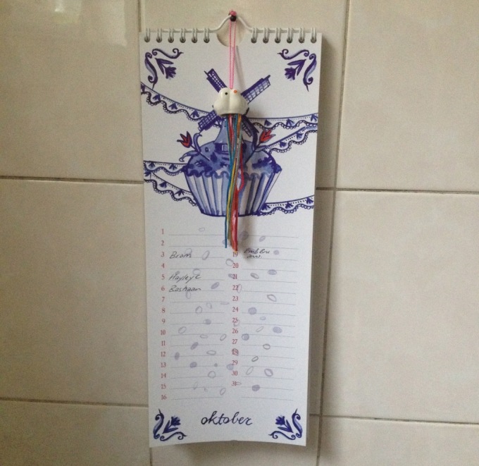 Vì sao người Hà Lan treo lịch trong toilet?