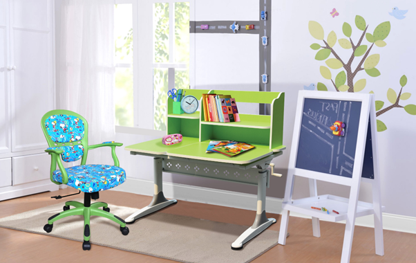 Chọn bàn học để tránh gù lưng, cận thị cho trẻ