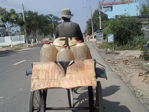 Xăng dầu ồ ạt xuất ngoại