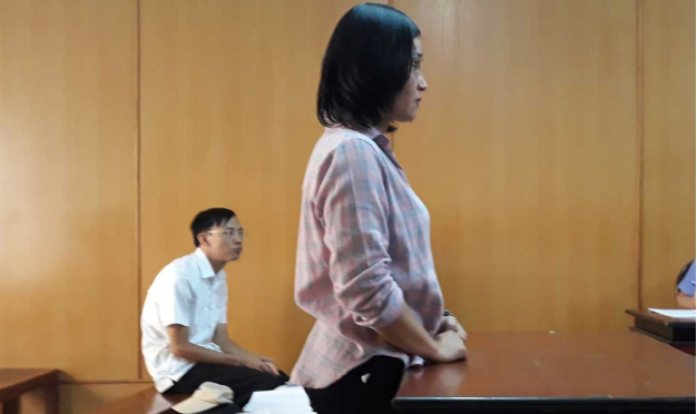 Gã đàn ông ‘bày trò’ lừa cha nuôi gần 1,5 triệu USD