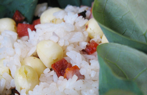Dẻo thơm cơm sen xá xíu
