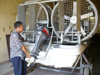 Hà Nội chế tạo xuồng đi trên… phố 