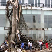 Sập khách sạn: Chủ đầu tư phớt lờ "lệnh" 