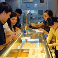 Doanh nghiệp đồng loạt làm giá vàng 