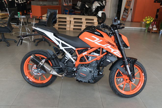 So sánh KTM Duke 390 thế hệ mới và thế hệ cũ, giá 170 triệu đồng