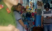 Nhiều chủ cửa hàng bỗng dưng đưa hết tiền cho khách