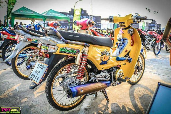 Ngắm Honda Dream độ màu vàng quý tộc rực rỡ