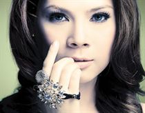 Thanh Thảo và Ngô Thanh Vân song ca