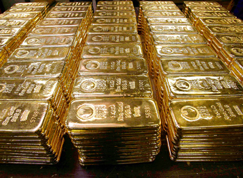 Giá vàng tuột mốc 900 USD