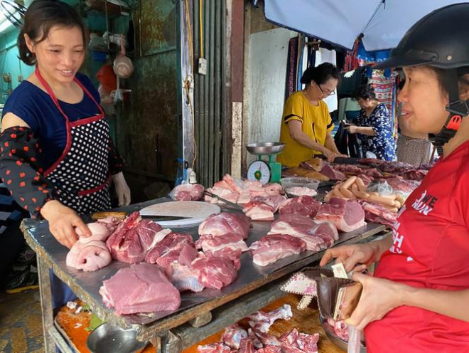 Giá lợn hơi lập đỉnh mới, lợn thành phẩm đắt chưa từng có