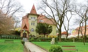 Bên trong lâu đài duy nhất của người Việt ở Hungary
