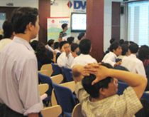 Vn-Index bất ngờ đảo chiều vào cuối phiên 