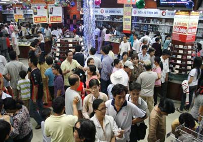Nguyễn Kim kéo dài thời gian khuyến mãi