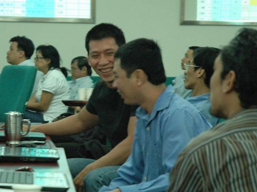Chứng khoán bùng nổ