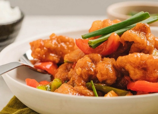 Công thức gà xào chua ngọt lý tưởng cho mâm cơm ngày hè