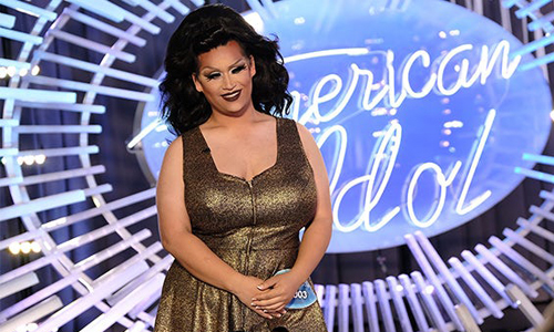 Chàng trai giả gái khiến giám khảo American Idol bất ngờ