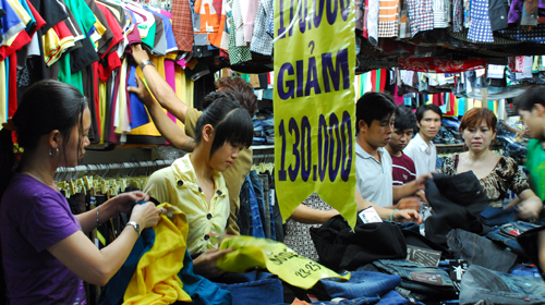 Nóng với hàng thời trang