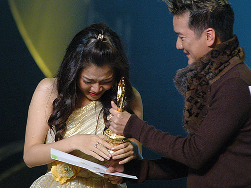 Hôm nay, kết thúc bầu chọn Giải Mai Vàng 2010
