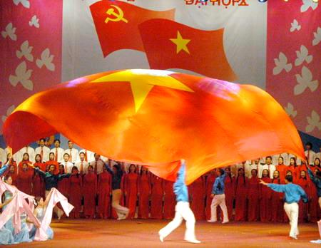 Đảng đã cho ta một mùa xuân