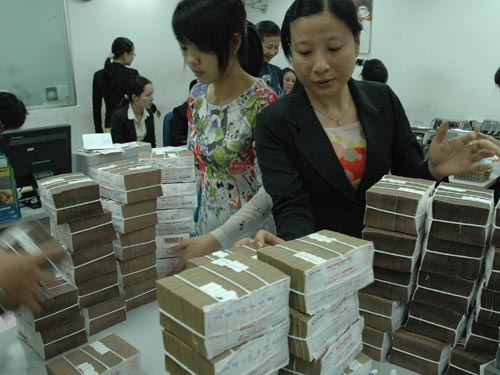 Cần chính sách tiền tệ rõ ràng