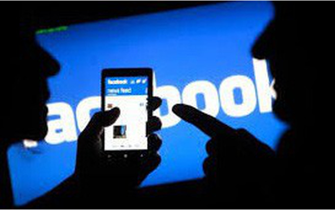 Thiếu nữ uống thuốc độc vì bạn trai nói "dễ dãi quan hệ tình dục" trên facebook