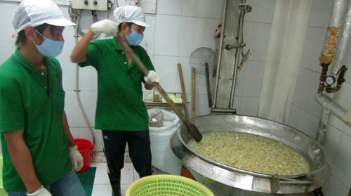 Thị trường bánh kẹo Tết: Mùa làm ăn của thương hiệu nội