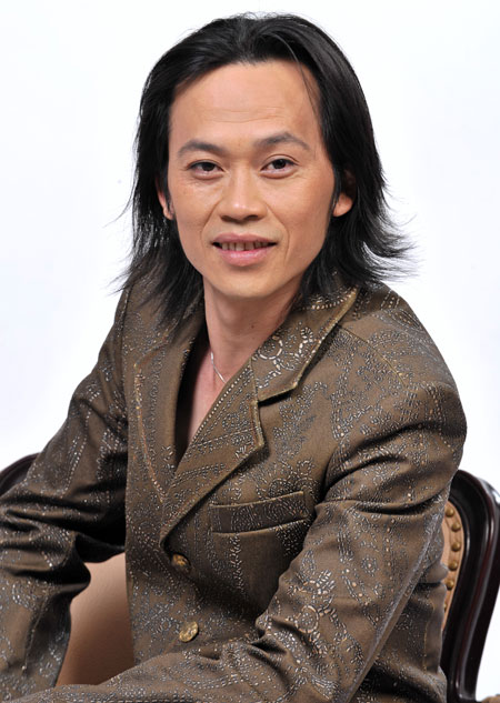 Hoài Linh “hốt hụi” cuối năm