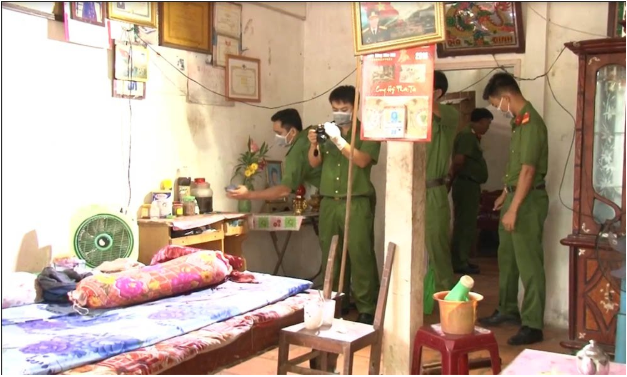 Ba người thân trong nhà ở miền Tây bị sát hại dã man