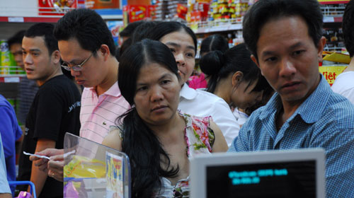 Kẹt cứng trong siêu thị