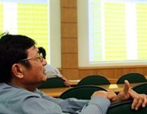 Vn-Index rơi tự do, xuống dưới ngưỡng 450 