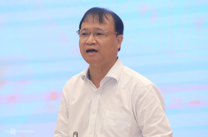 'Cân nhắc giảm thêm thuế để kìm giá xăng dầu'