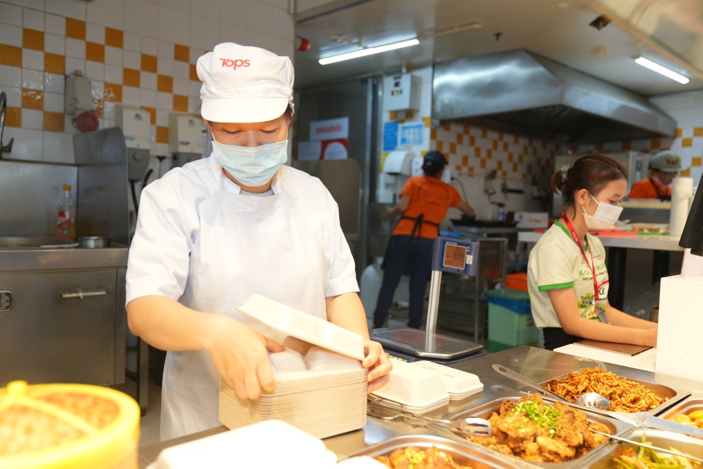 Siêu thị gặp khó khi tìm cách thay khay nhựa bảo quản thực phẩm