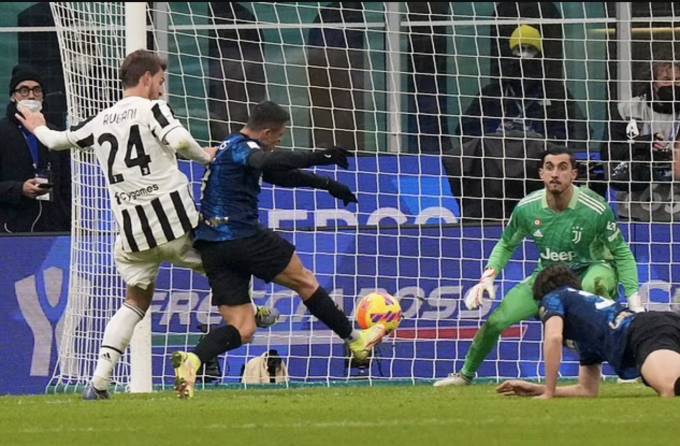 Inter đoạt Siêu Cup Italy ở phút 121