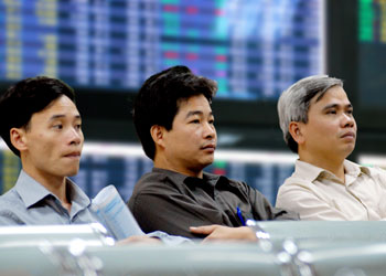 Chứng khoán vẫn đỏ sàn