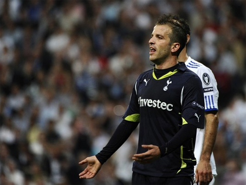 Real đặt một chân vào bán kết Champions League 
