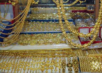Giá vàng tiếp tục ăn theo đôla