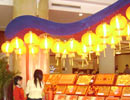 Khách sạn đua làm bánh trung thu 