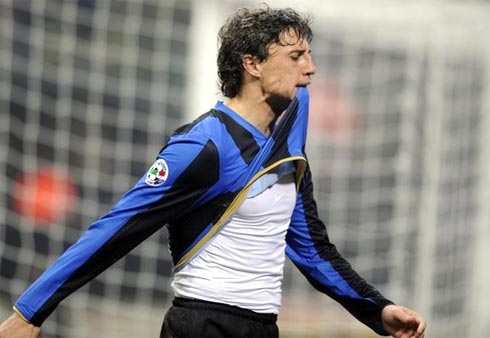 Thần tài của Inter cạnh khóe Mourinho