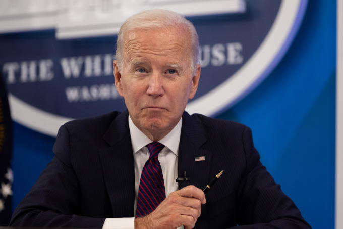 Nghịch lý xăng dầu dưới thời ông Biden