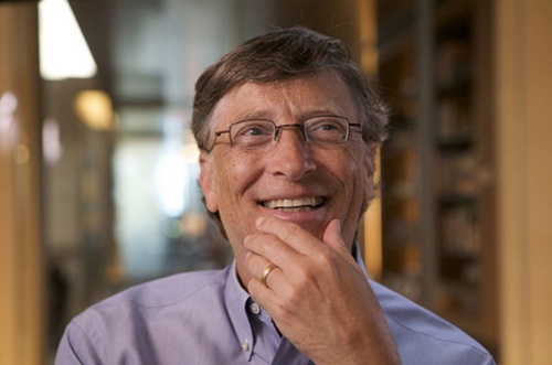 Bill Gates hối tiếc vì không biết ngoại ngữ