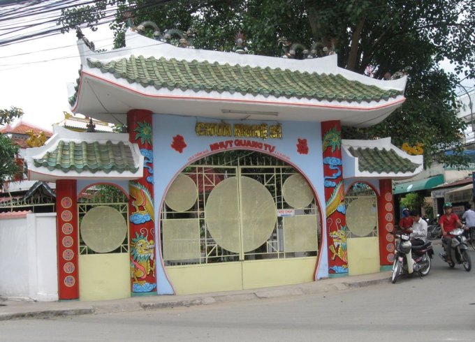 Hội Sân khấu trả lại bảng tên Chùa Nghệ sĩ