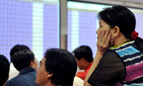 Vn-Index tiếp tục giảm vì cú sốc giá dầu