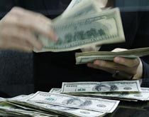'Giá USD tăng là do nhập siêu'