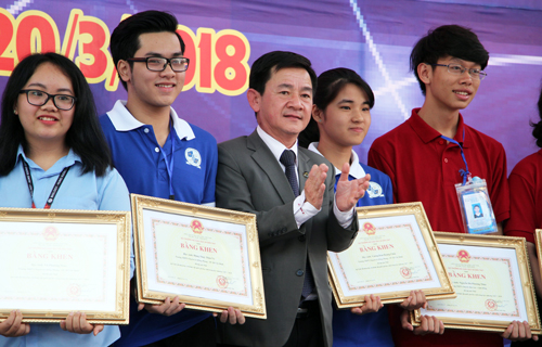 THPT chuyên Lê Hồng Phong dẫn đầu cuộc thi khoa học cấp quốc gia