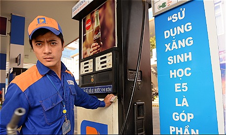 Giá xăng có thể tiếp tục giảm sâu
