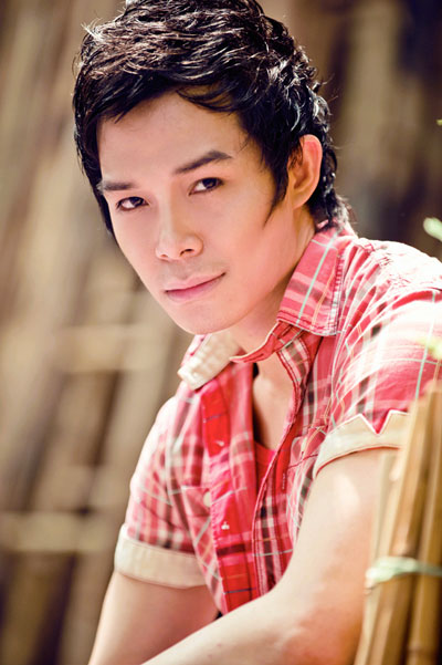  Nathan Lee không muốn dựa hơi scandal 