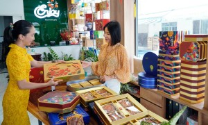 Không gian trải nghiệm, thưởng thức bánh trung thu miễn phí