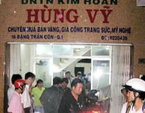 Cướp tiệm kim hoàn gần chợ Bến Thành 